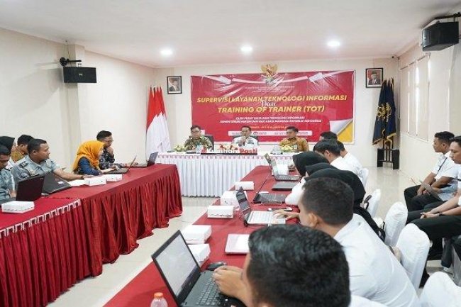 Pusdatin Kemenkumham Supervisi Layanan Teknologi Informasi dan ToT Kanwil Kemenkuham Malut
