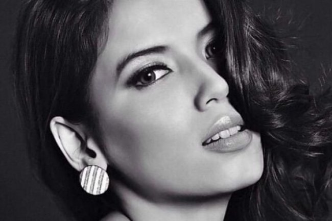 Begini Gaya Sabrina Chairunnisa Tampil Cantik dengan Hijab saat Hadiri Kajian Habib Umar