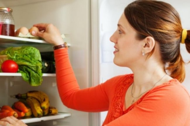 Menyimpan Makanan Sisa di Lemari Es, Sampai Kapan Bisa Dikonsumsi Lagi?