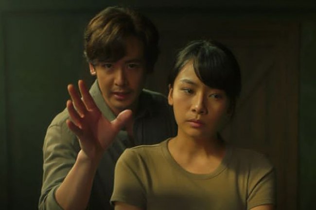 Ada Nichkhun 2PM, Berikut Sinopsis Film Horor Thailand Cracked: Misteri Mengelilingi Sebuah Rumah Tua di Pinggiran Kota