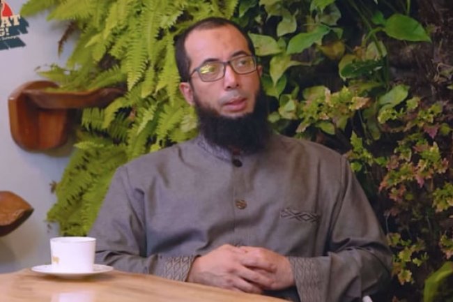 Denny Sumargo Ingin Menjadi Seorang Mualaf, Ini Tanggapan Ustaz Khalid Basalamah