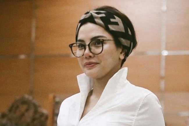 Lolly Dapat Beasiswa, Nikita Mirzani Nangis: Gagal Mendidik Anak Perempuan