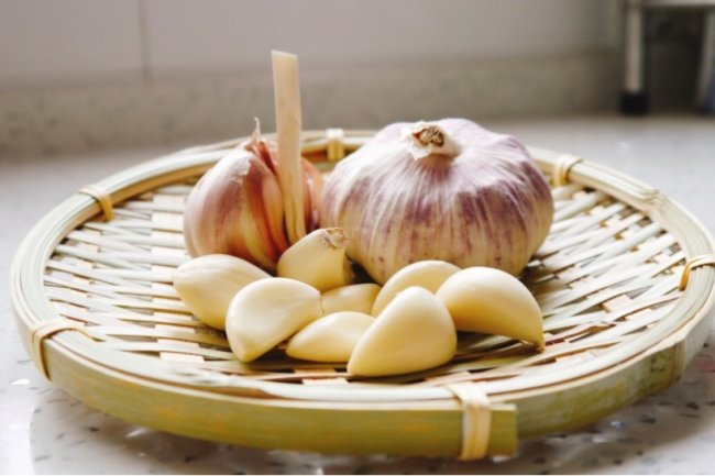 Tidak Hanya sebagai Bumbu Dapur, Berikut 3 Manfaat Lain Bawang Putih