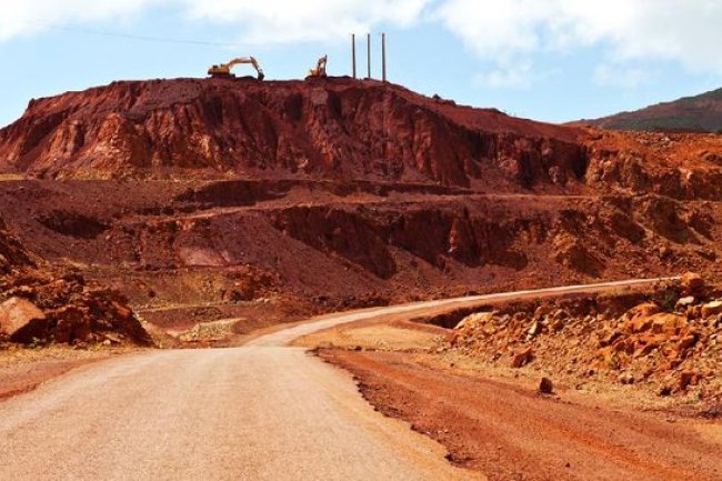 Bisakah Indonesia Rebut 90 Persen Cuan Hilirisasi Nikel dari China?