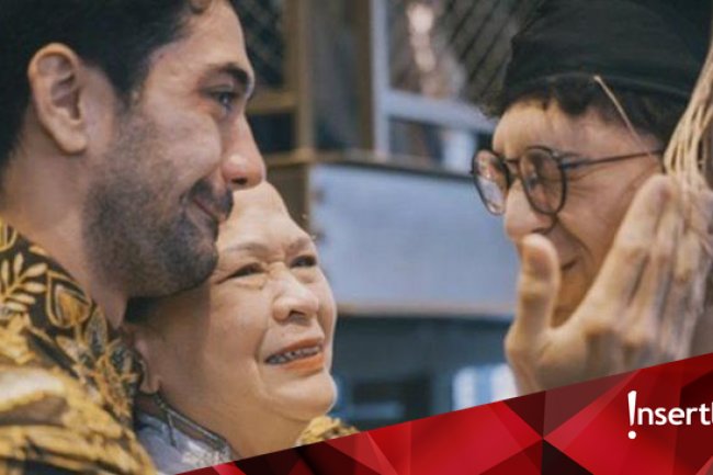 7 Potret Jonathan Adik Reza Rahadian yang Baru Lulus Kuliah di Amerika