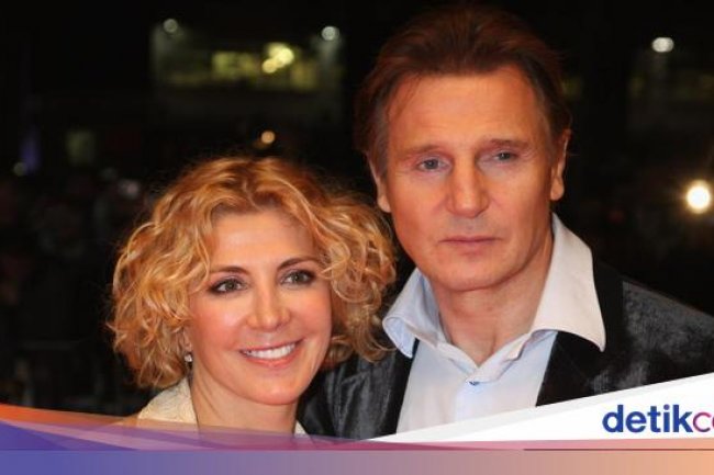 Aktor Ini Ngaku Masih Ngobrol Setiap Hari dengan Istrinya yang Sudah Meninggal