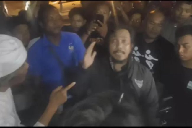 Peristiwa Tadi Malam di Bali, Jro Jepang Minta Maaf kepada Jro Mangku Widhi, Pulang Disoraki Massa