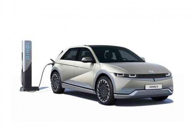 Ikuti Jejak Tesla, Hyundai Bakal Produksi Charging Station Sendiri