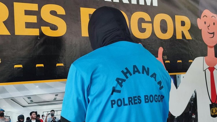 Kesal Ditantang Balapan, Pria Mabuk di Bogor Rusak 2 Mobil Temannya