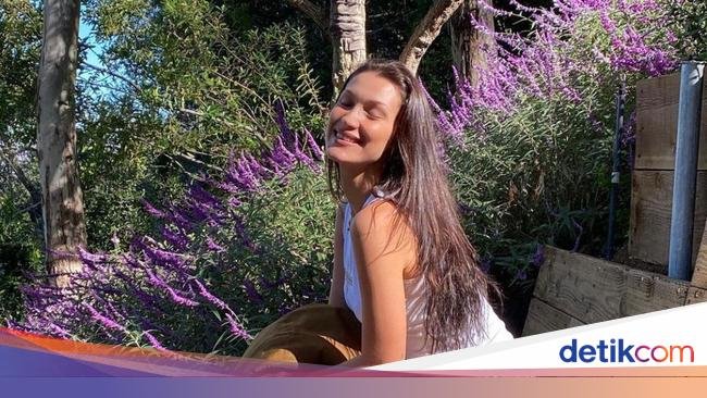 Kondisi Terkini Bella Hadid Pasca Berjuang Lawan Sakit Lyme