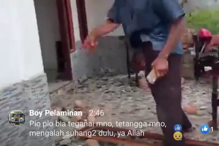 Viral Video Seorang Kakek di Kerinci Hancurkan Kaca Rumah
