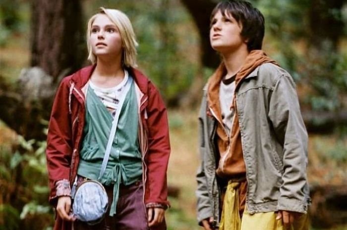 Petualangan Ajaib dalam Sinopsis Film Bridge to Terabithia: Persahabatan Antara Dua Anak Remaja yang Menemukan Sebuah Hutan di Pinggiran Kota