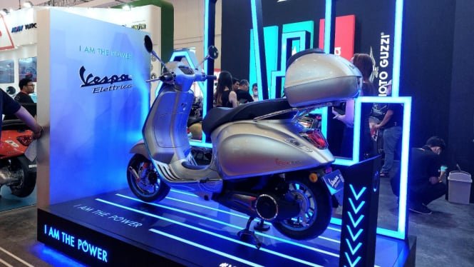 Terpopuler Otomotif: Vespa Elettrica Tak Punya Standar Samping, Program Spesial Mitsubishi Xforce