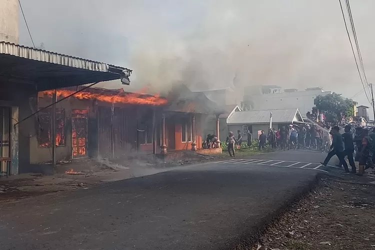 Kebakaran di Nipah Panjang Hanguskan Rumah Toke Kopra