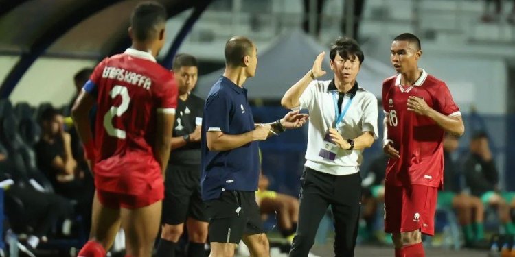 Shin Tae-yong Ungkap 6 Kali Indonesia Dicurangi di Piala AFF U-23: Penalti Lawan Malaysia, 5 Kali Lawan Vietnam!