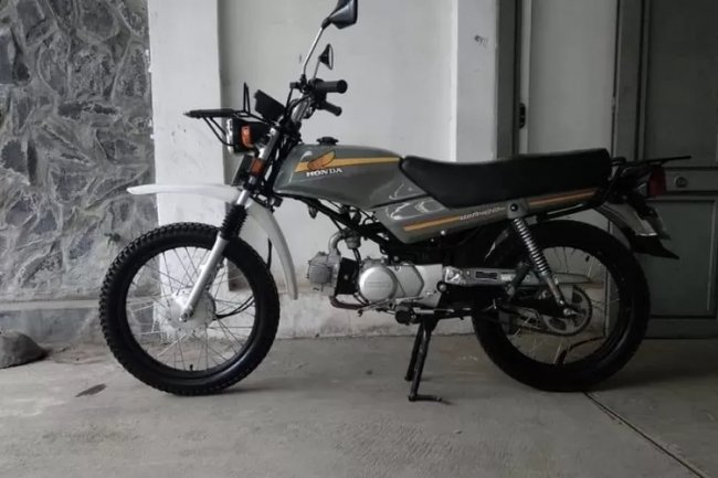 Sobat Otomotif Idolaku Keren Kenal Dengan Honda Win 100? Motor Tua Eksis Kembali! Berapa Harganya? Simak Sob!