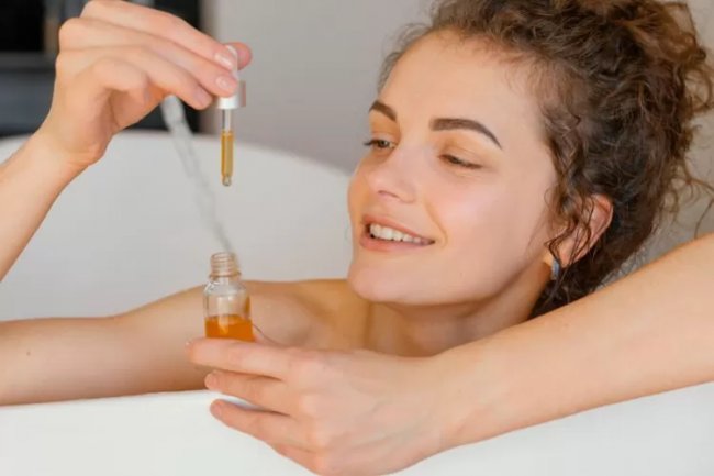 Serum vs Pelembab Wajah, Apa Boleh Digunakan Secara Bersamaan?