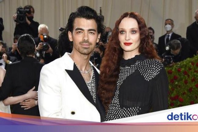 Pernyataan Joe Jonas Usai Gugat Cerai Sophia Turner