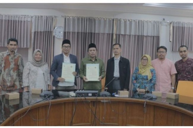 Menuju Kampus Siber, IAIN Cirebon - LSP Digital Teknologi Informasi Indonesia Teken MoU