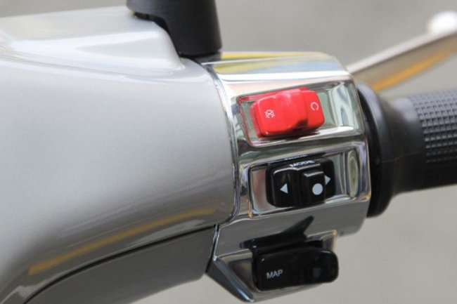 Beda dari Biasanya, Begini Cara Menghidupkan Vespa Listrik Elettrica