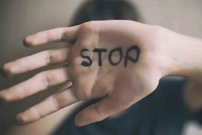 8 Dampak Buruk Balita Melihat Peristiwa Pembunuhan, Trauma Emosional Mengintai!