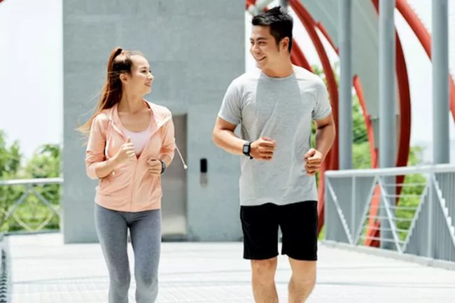 Lakukan Rutin, Jalan Kaki 30 Menit di Pagi Hari Turunkan Berat Badan dan Panjang Umur
