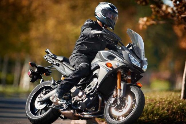 Solo Touring Jarak Jauh Pakai Motor, Perhatikan Dulu Hal-Hal Ini