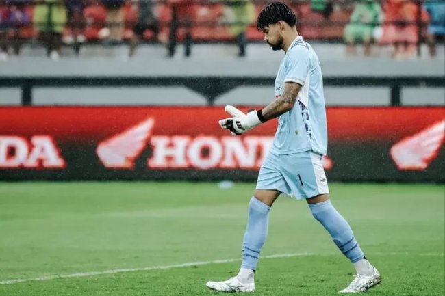 Blunder Fatal Anthony Pinthus Gagalkan Upaya PSS Sleman Curi Satu Poin di Markas Borneo FC Samarinda