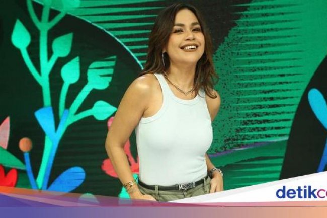 Melaney Ricardo Acungi Jempol Pola Asuh Hotman Paris ke Anak-anak