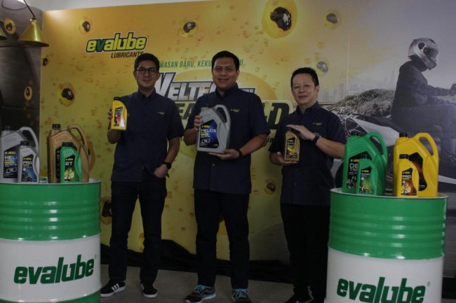 Evalube Pelumas Asli Indonesia Raih Penghargaan IOB 2023