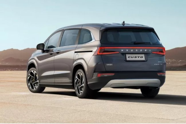 Mobil MPV Hyundai Custo Meluncur di Pasar Otomotif Vietnam, Menjadi Pesaing Serius Toyota Innova