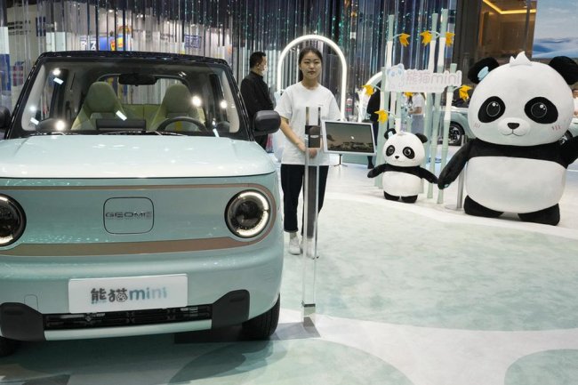Rahasia di Balik Murahnya Mobil Listrik Buatan China