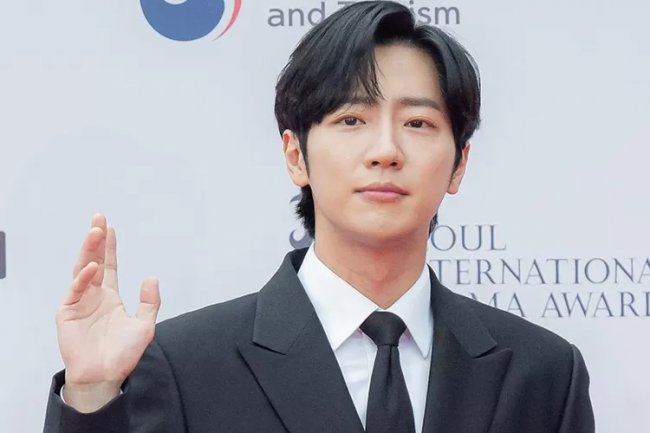 Lee Sang Yeob Akan Menikah dengan Pasangan Non Selebriti Tahun Depan