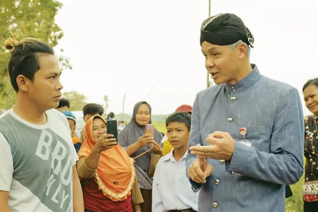 Ganjar Fasilitasi Aduan Masyarakat Melalui Teknologi Informasi