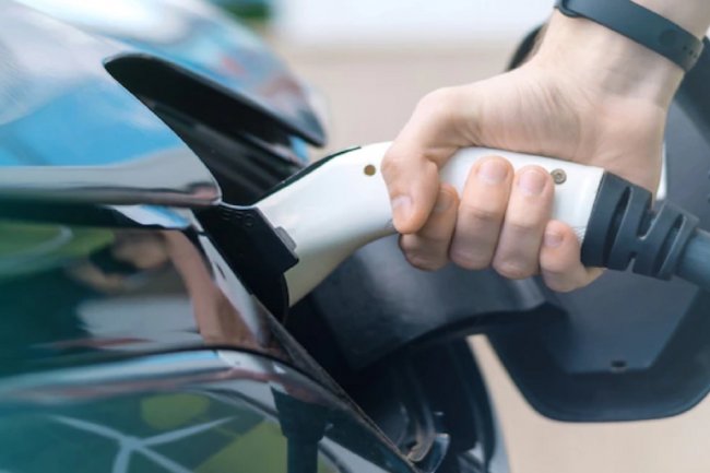 Belajar dari AS, Program Mobil Listrik Berujung Polemik Politik