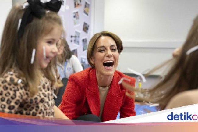 Kate Middleton Tampil Beda, Pamer Gaya Rambut Baru