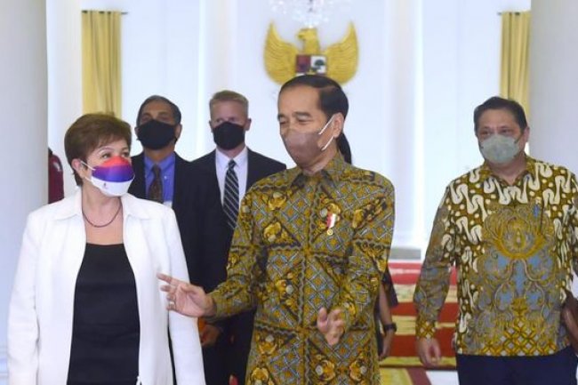 Dibisiki Kabar Ini dari Bos IMF, Jokowi Auto Merinding
