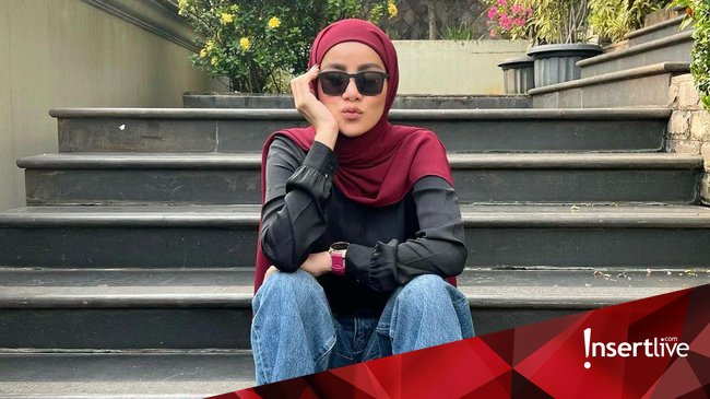 Penghasilan Berkurang, Olla Ramlan Singgung soal Lepas Hijab
