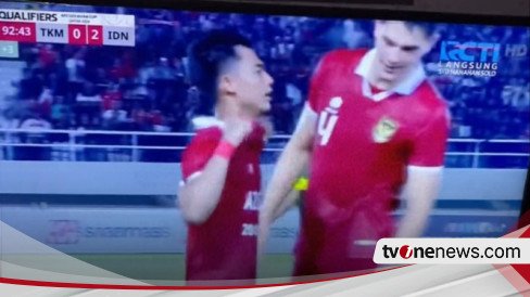 Momen Lucu Elkan Baggott Kepo dengan Selebrasi Pratama Arhan untuk Azizah Salsha di Laga Timnas Indonesia U-23 dan Turkmenistan