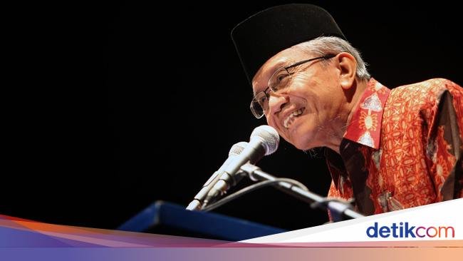 Sastrawan Taufiq Ismail Dirawat di RS, Anwar Ibrahim Telepon Doakan Pulih