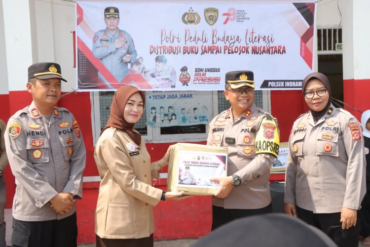 Kapolres Indramayu Luncurkan Program “Polri Peduli Literasi Distribusi Buku”