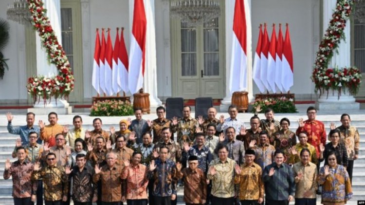 Heboh Cerita Bacapres Tampar dan Cekik Wamen di Ruang Rapat Kabinet, Warganet: Pak Prabowo?