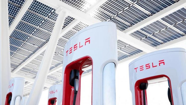 Tesla Dikabarkan Bakal Bangun Pabrik Mobil Listrik di Arab Saudi