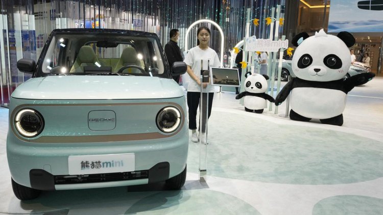Rahasia di Balik Murahnya Mobil Listrik Buatan China