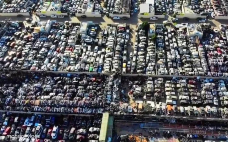 Kota Dubai Punya Masalah dengan Sampah Mobil Mewah, Kok Bisa?
