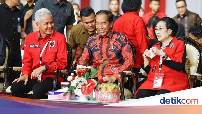 Bisik-bisik Jokowi ke Ganjar soal Kerja Sehabis Dilantik