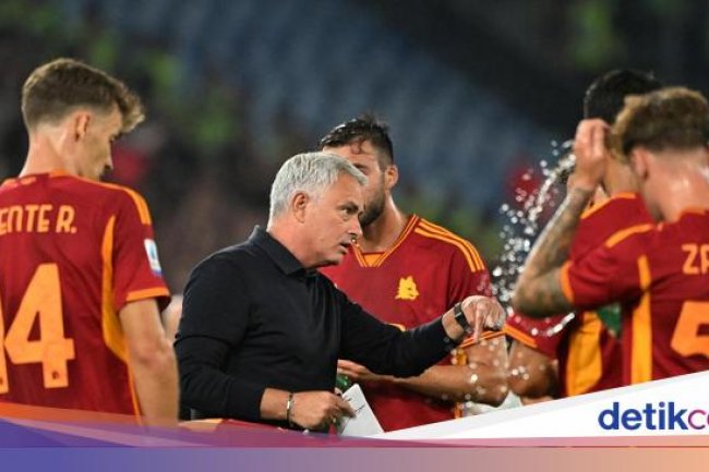 Start Roma Payah, Mourinho: Bukan Saya Problemnya