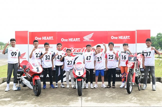 Astra Honda Motor Wujudkan Mimpi Para Pembalapnya di Ajang Internasional