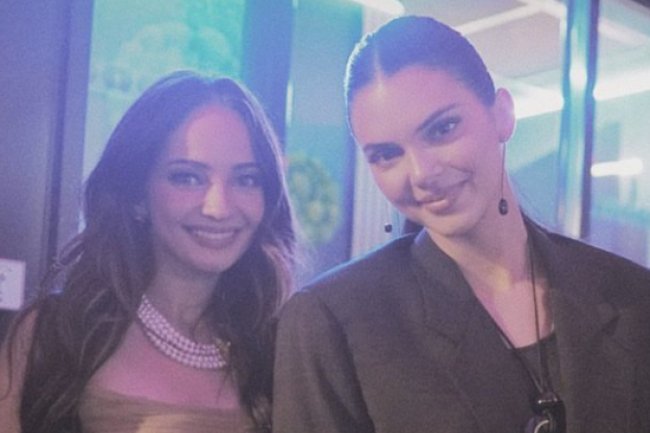 Aksi Enzy Storia & Cinta Laura Jadi Model L'Oreal Paris Fashion Week, Sandingi Kendall Jenner!