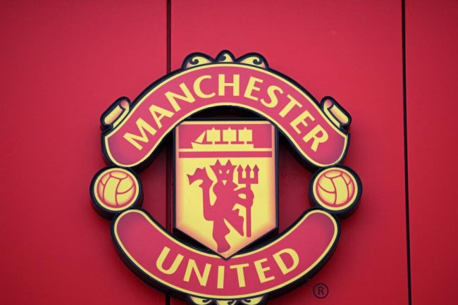 Ingin Miliki Manchester United, Sheikh Jassim Masih Tunggu Jawaban Keluarga Glazer